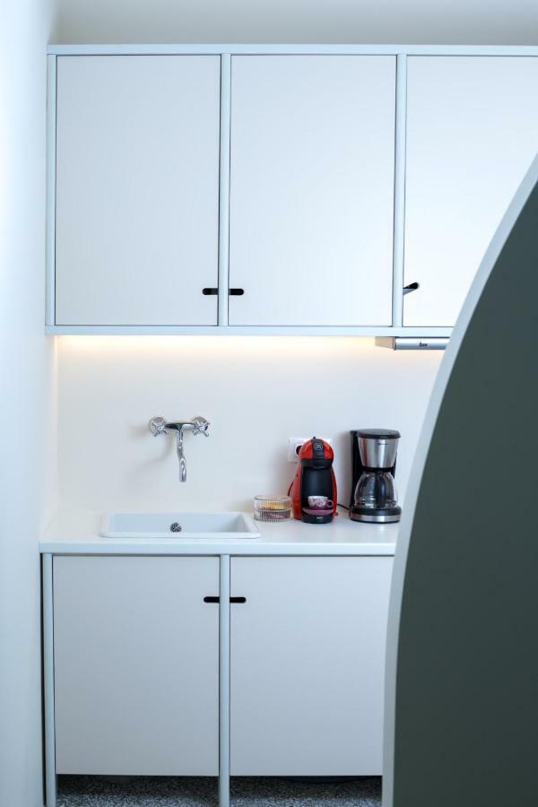 Keramos Athens Aparthotel Ngoại thất bức ảnh